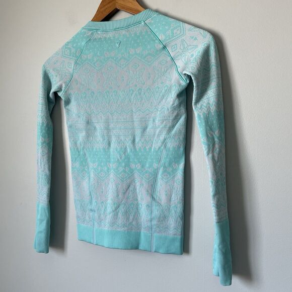 Iviva By Lululemon Girls Teal Swifly Fly Tech Long Sleeve V-Neck Top Blue Sz 10 - Picture 4 of 6